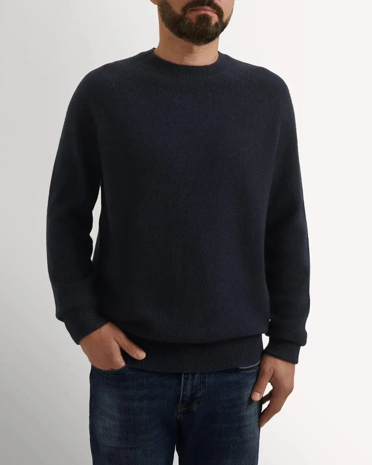 Bernard Weatherill Lambswool Plain Crew Neck Navy | Preamato Luxury