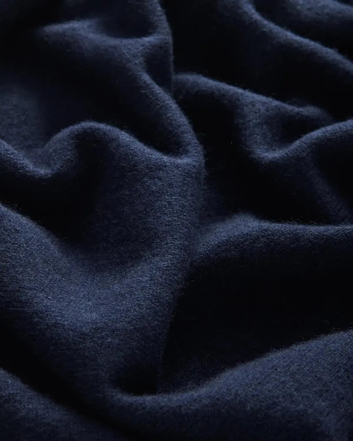 Richard James Cashmere Mix Crew Neck Navy | Preamato Luxury